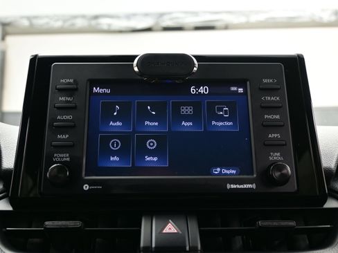 Used 2022 Toyota RAV4 XLE AWD/4WD image 19