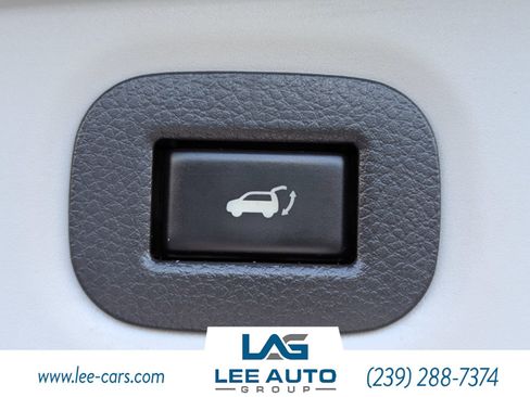 Used 2020 Nissan Rogue SL w/ Premium Package FWD image 11