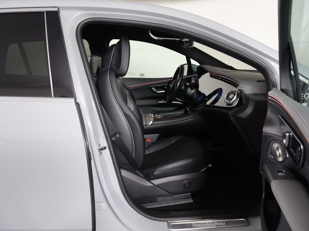 Used 2023 Mercedes-Benz EQS 580 4MATIC SUV image 32