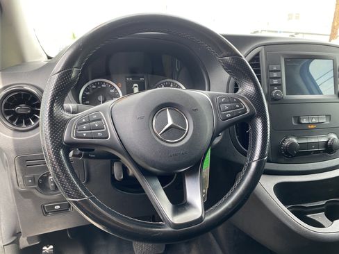 Used 2021 Mercedes-Benz Metris w/ Premium Safety Package image 18