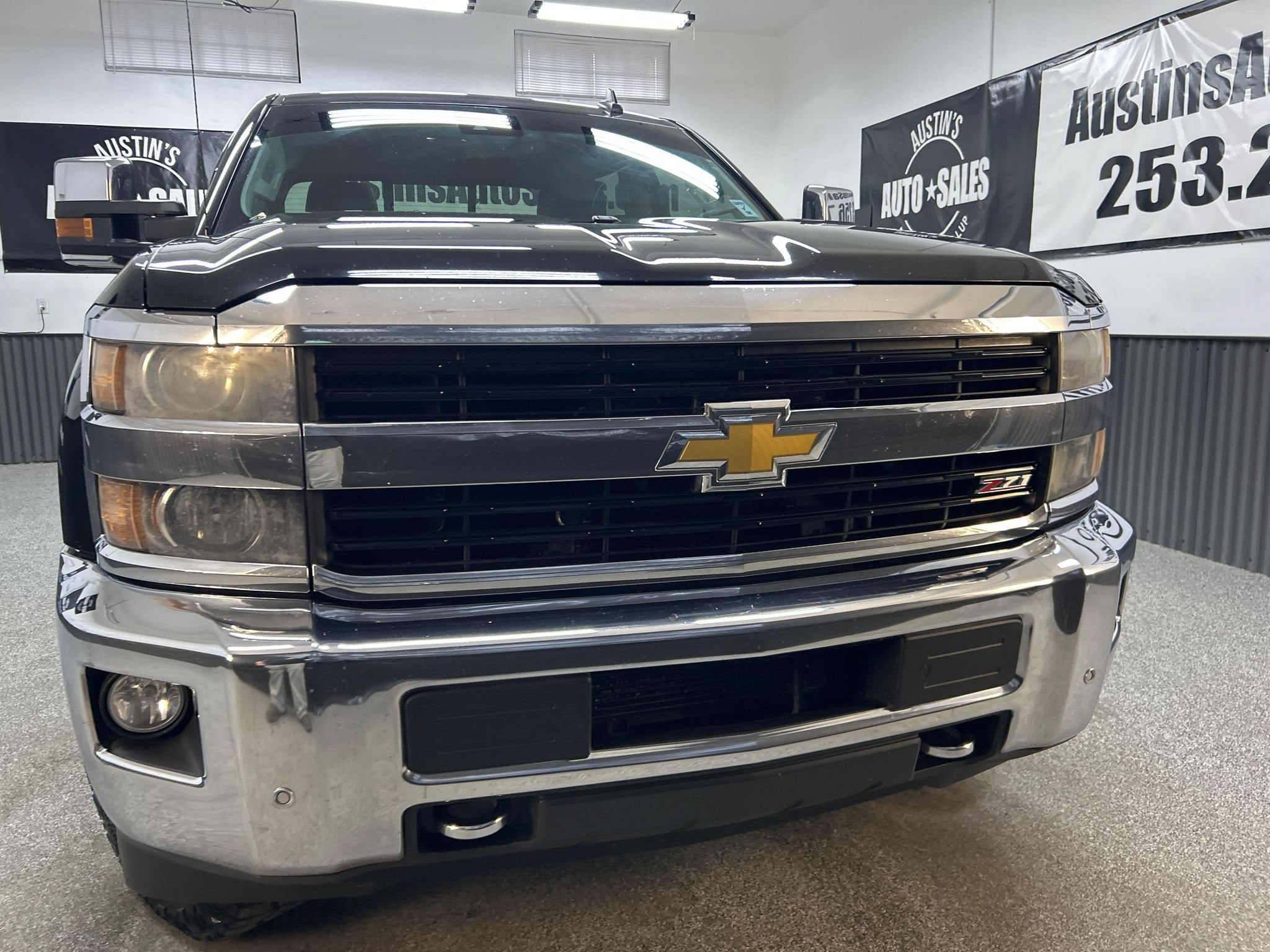 Used 2016 Chevrolet Silverado 2500 LTZ w/ Duramax Plus Package AWD/4WD image 2