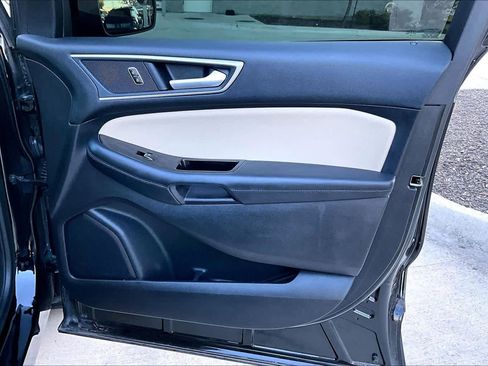 Used 2018 Ford Edge SEL w/ Equipment Group 201A image 20