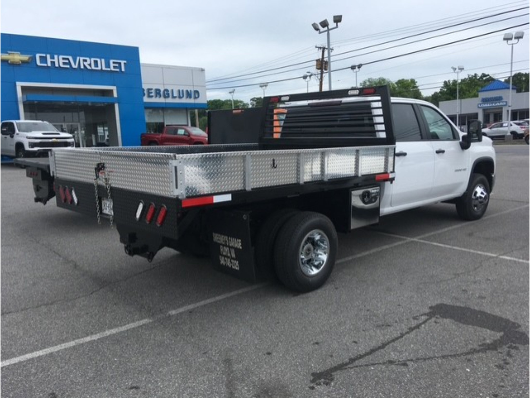 Used 2024 Chevrolet Silverado 3500 W/T w/ WT Convenience Package AWD/4WD image 3