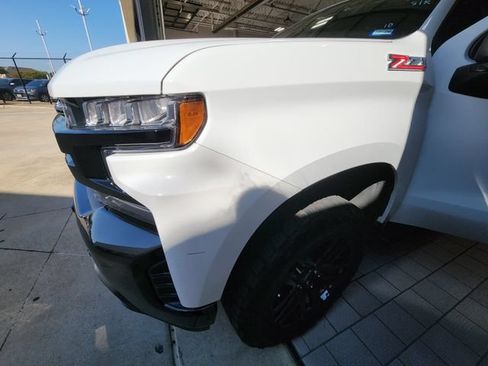 Used 2022 Chevrolet Silverado 1500 LT Trail Boss w/ LT Trail Boss Premium Package AWD/4WD image 7