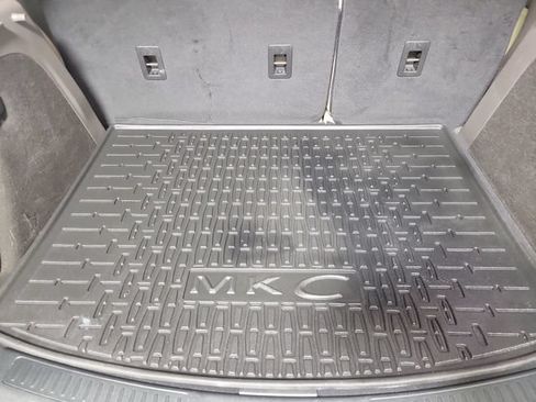 Used 2023 Lincoln Corsair FWD image 5