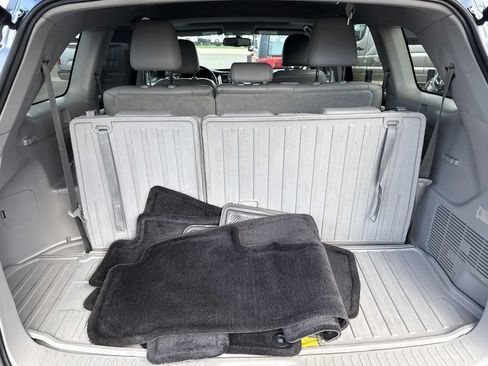 Used 2015 Toyota Highlander XLE AWD/4WD image 19