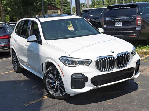 Used 2019 BMW X5 xDrive40i w/ M Sport Package AWD/4WD image 7