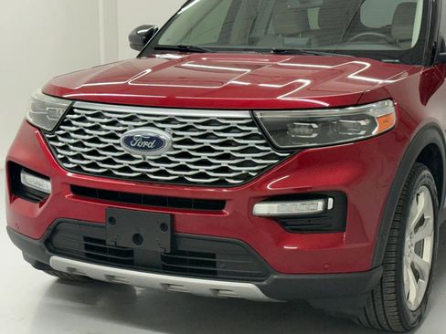 Used 2020 Ford Explorer Platinum w/ Premium Technology Package image 12
