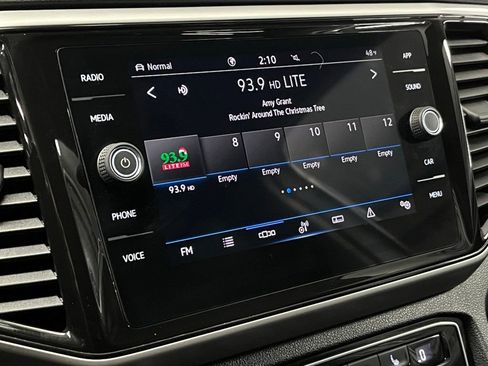 Certified 2023 Volkswagen Atlas SE w/ Black Wheel Package image 27