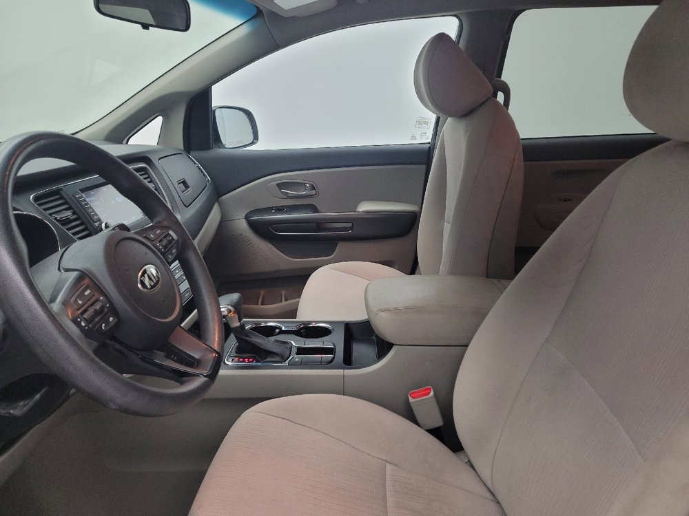 Used 2019 Kia Sedona LX FWD image 17