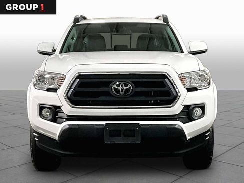 Used 2021 Toyota Tacoma SR5 AWD/4WD image 4
