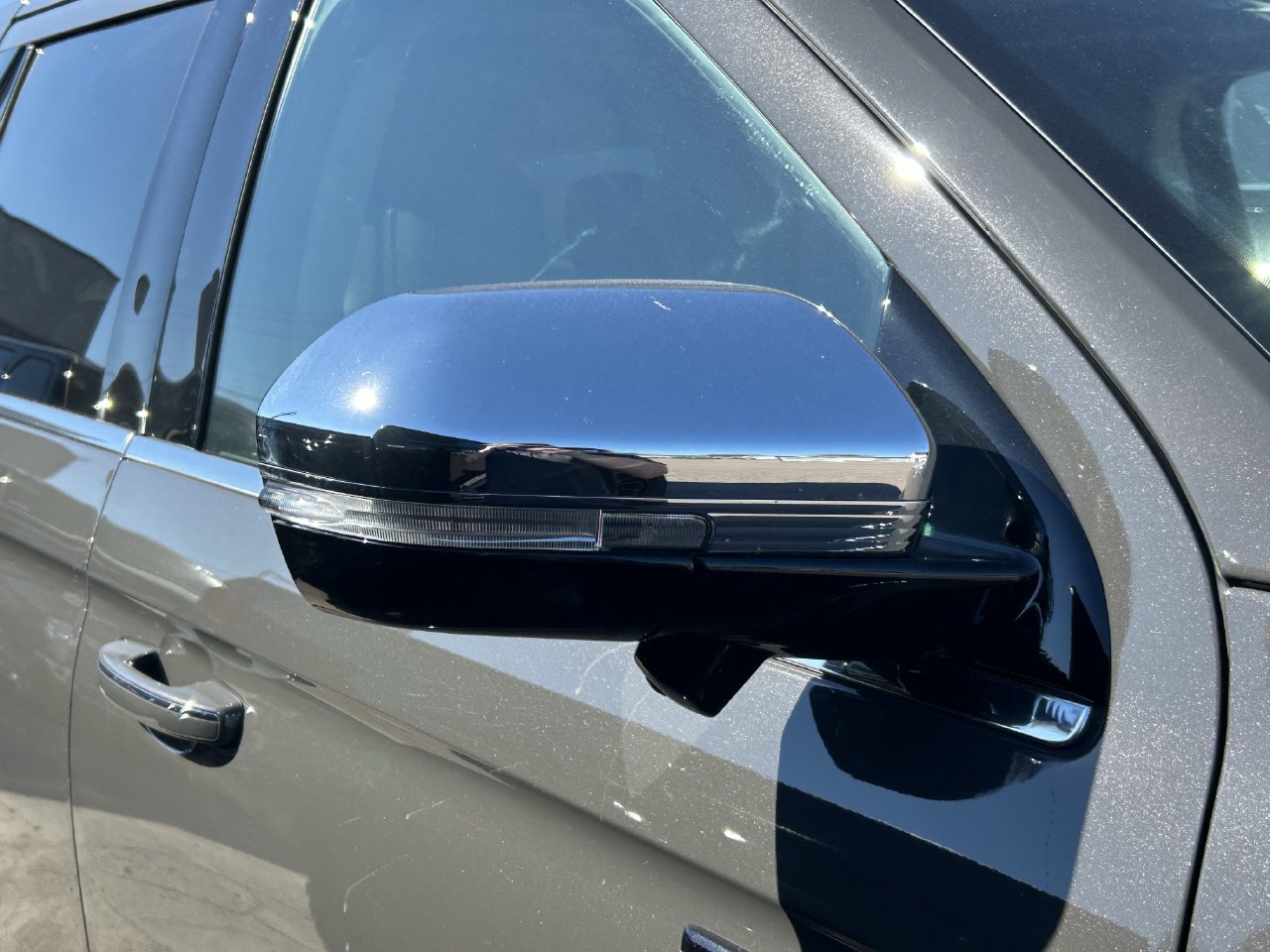 Used 2024 Lincoln Navigator Black Label AWD/4WD image 10