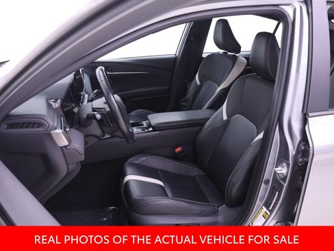 Used 2025 Toyota Camry SE FWD image 4