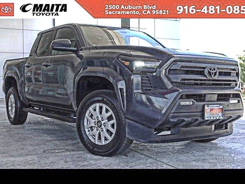 Used 2024 Toyota Tacoma SR5 AWD/4WD image 1