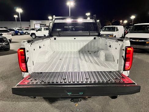 Used 2021 GMC Sierra 2500 4x4 Crew Cab image 9