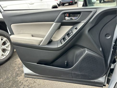 Used 2018 Subaru Forester 2.5i Limited w/ Popular Package #3B image 21