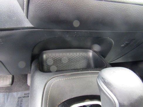 Used 2019 Toyota Corolla SE w/ SE Option Package image 25