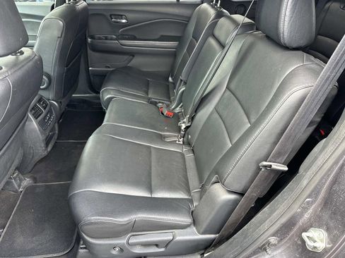 Used 2017 Honda Pilot EX-L image 12