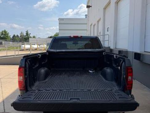 Used 2010 Chevrolet Silverado 1500 LT w/ Power Pack Plus AWD/4WD image 15