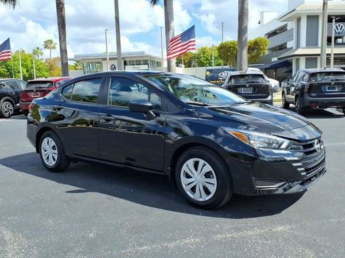 Used 2025 Nissan Versa S w/ Trunk Package FWD image 16