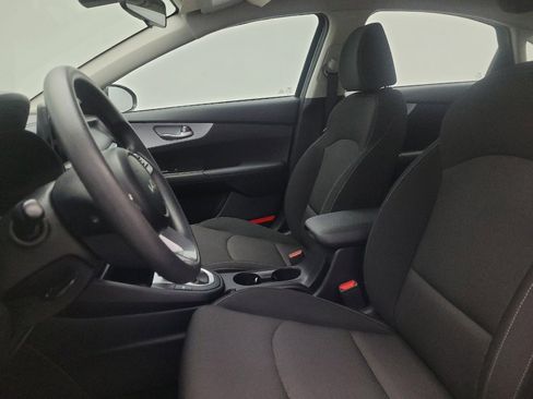 Used 2023 Kia Forte LXS w/ LXS Technology Package FWD image 17