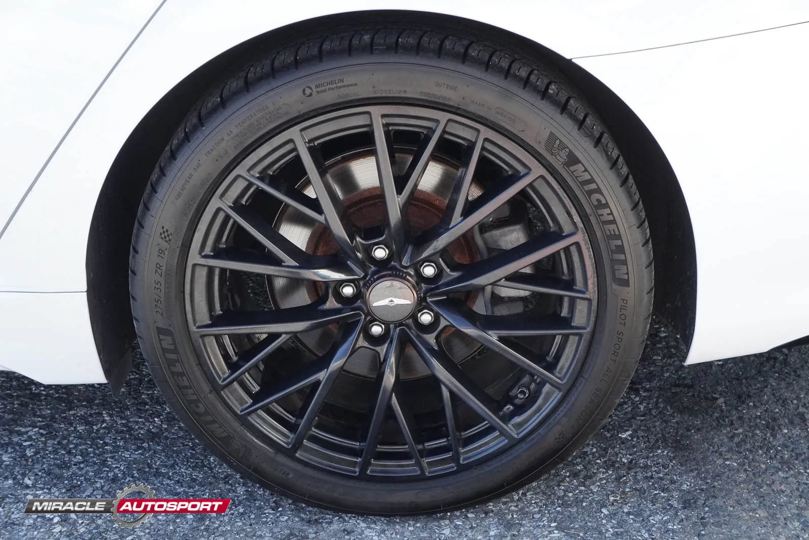 Used 2018 Genesis G80 3.3T Sport RWD image 12