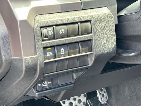 Used 2025 Toyota Tacoma TRD Sport AWD/4WD image 26