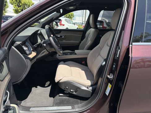 New 2026 Volvo XC90 T8 Ultra w/ Lounge Package AWD/4WD image 13