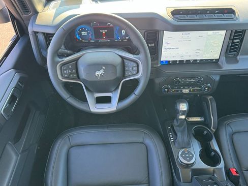 New 2026 Ford Bronco Badlands image 11