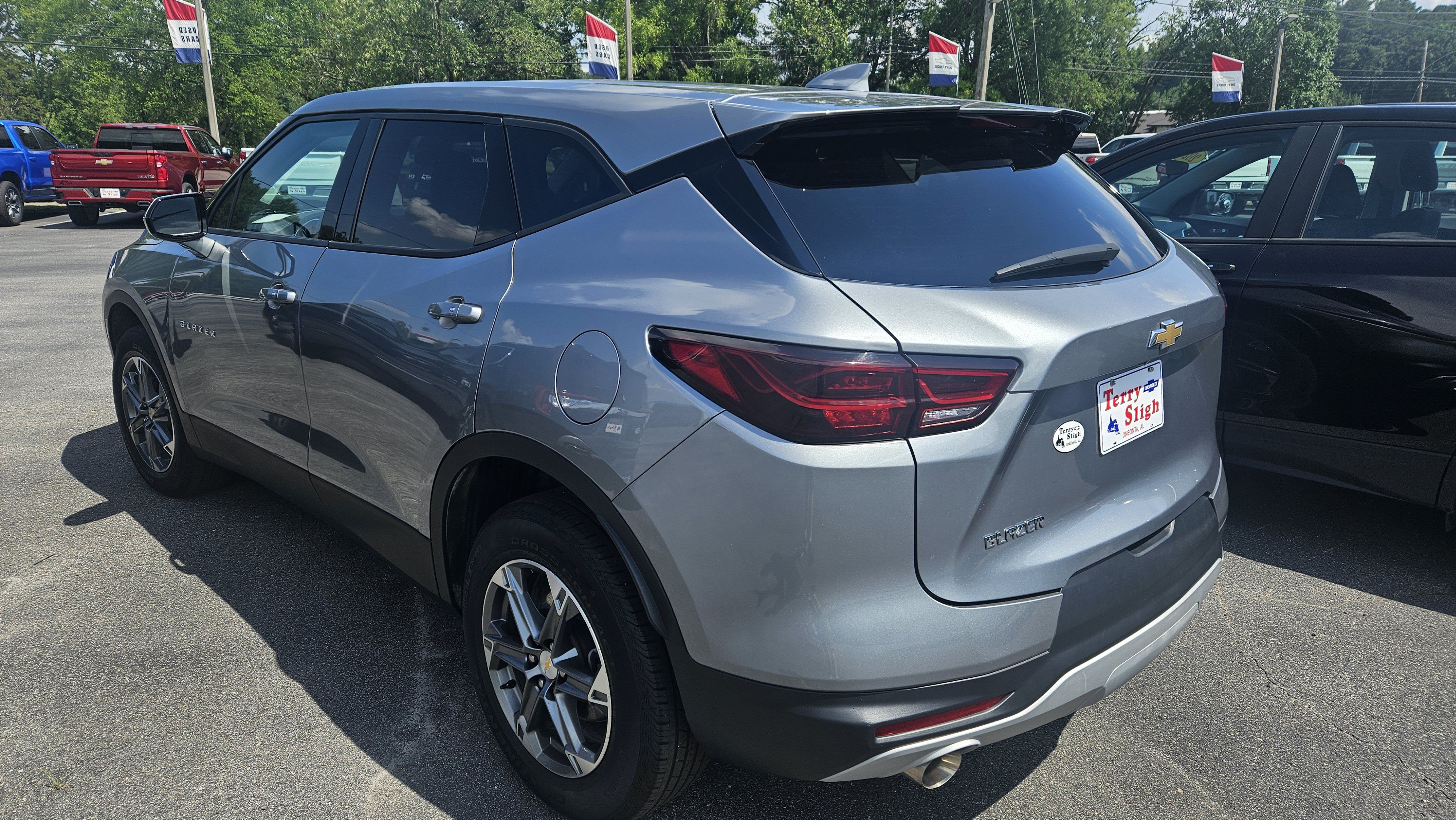 Used 2024 Chevrolet Blazer LT FWD image 9