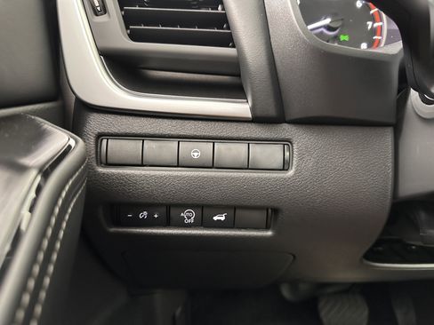 New 2026 Nissan Rogue SV w/ SV Premium Package image 32