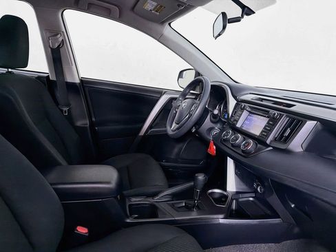 Used 2016 Toyota RAV4 LE FWD image 31