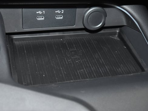 New 2026 Nissan Sentra SR w/ Floor Mat Package FWD image 13