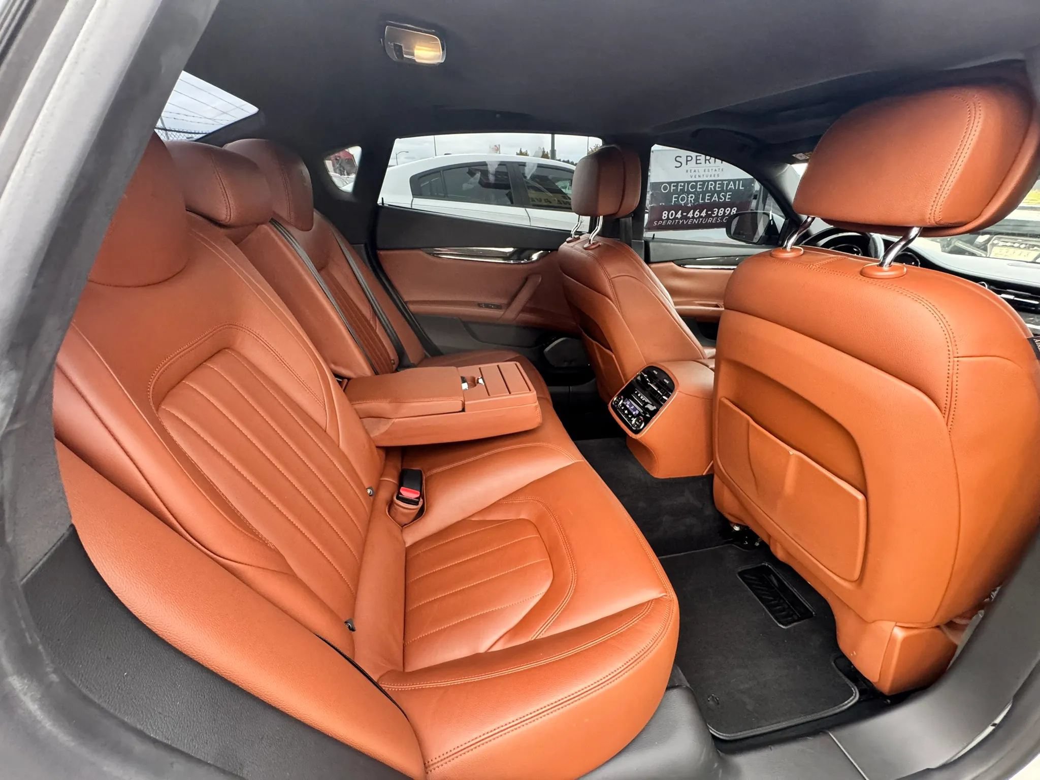 Used 2018 Maserati Quattroporte S Q4 AWD/4WD image 16
