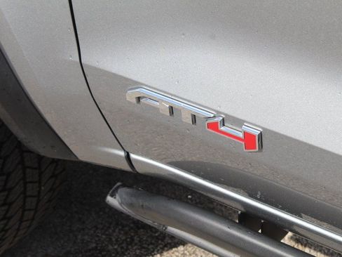 Used 2024 GMC Canyon AT4 w/ Technology Package image 8