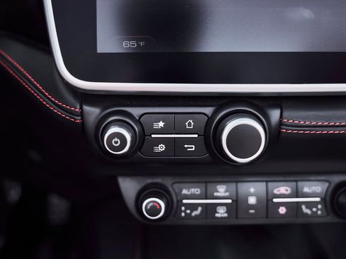 Used 2020 Ferrari Portofino RWD image 69