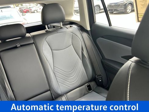 Certified 2026 Volkswagen Tiguan SE FWD image 16