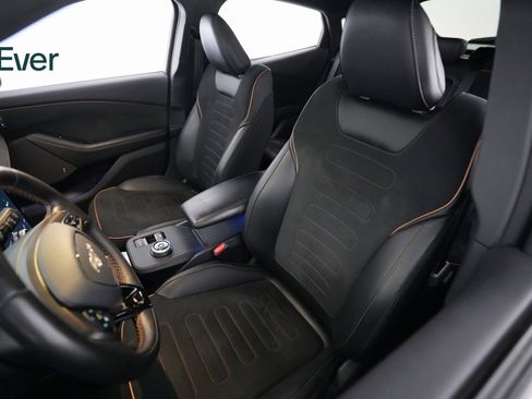 Used 2022 Ford Mustang Mach-E GT image 7