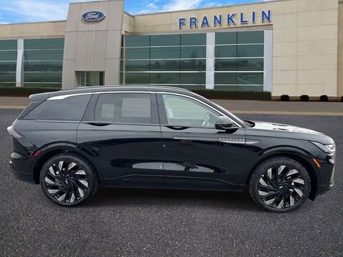 New 2026 Lincoln Nautilus Black Label w/ Jet Appearance Package image 8