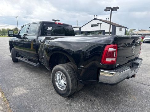 Used 2024 RAM 3500 Tradesman w/ Chrome Appearance Group AWD/4WD image 10