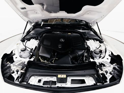 Used 2024 Mercedes-Benz CLE 300 4MATIC Cabriolet image 33
