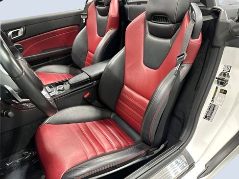 Certified 2020 Mercedes-Benz SLC 300 image 29