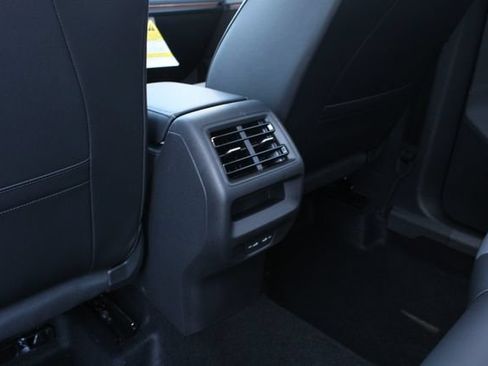 New 2026 Volkswagen Tiguan SE AWD/4WD image 22