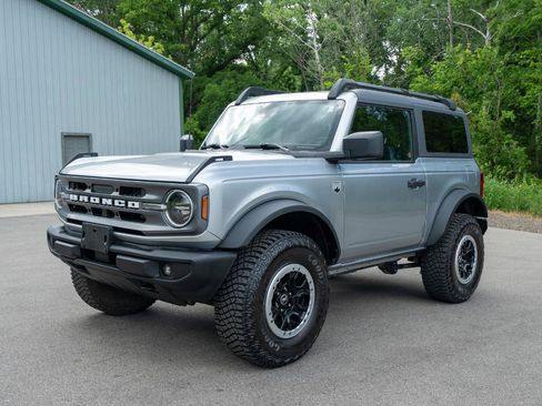 Used 2024 Ford Bronco Big Bend w/ Sasquatch Package AWD/4WD image 7