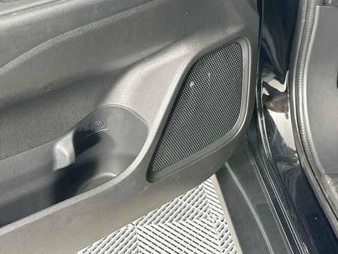 Used 2018 Mitsubishi Outlander ES image 23