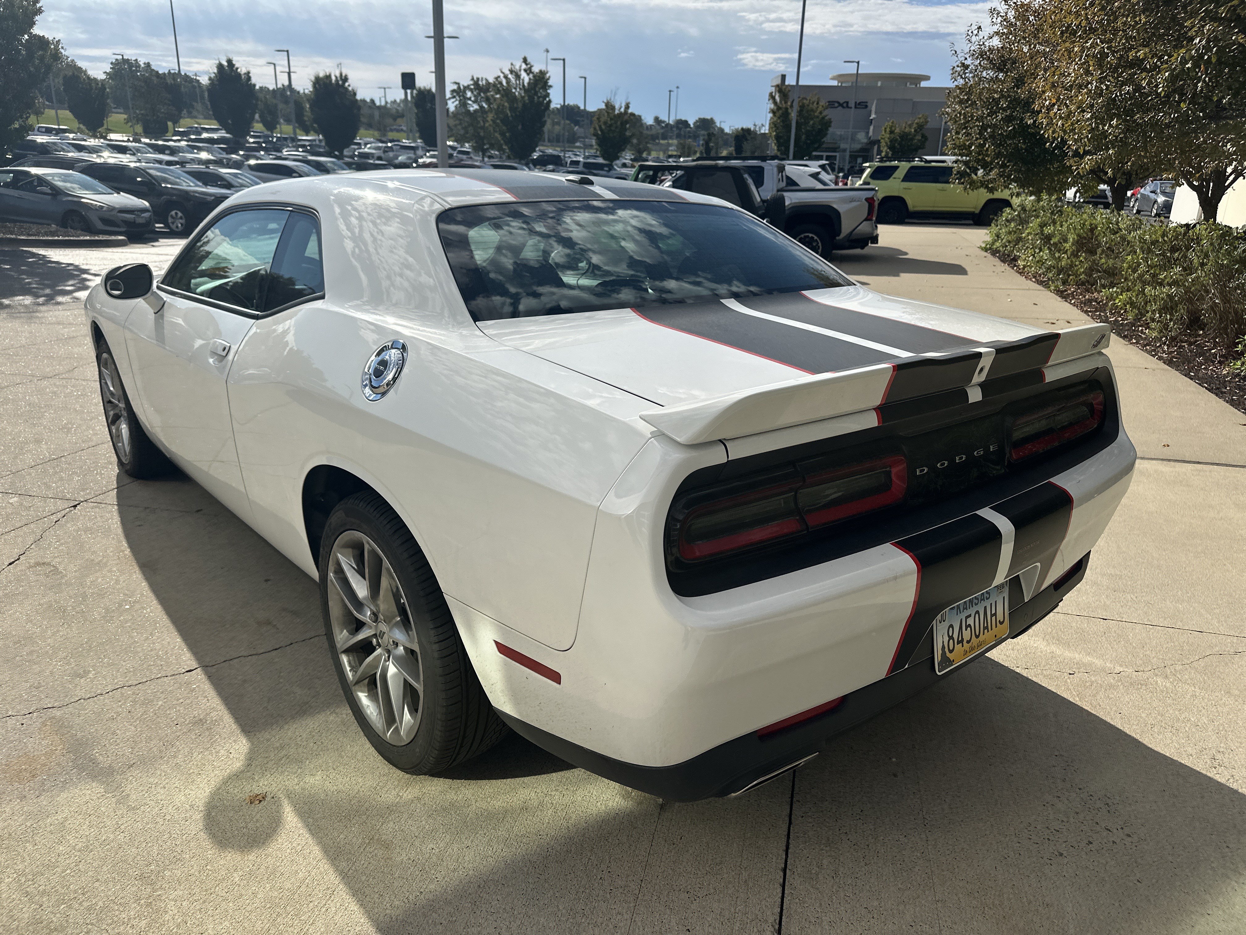 Used 2022 Dodge Challenger GT AWD/4WD image 7
