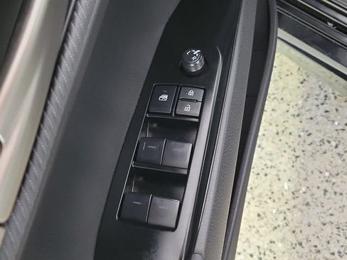 Used 2025 Toyota Camry SE FWD image 22