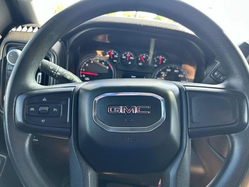 Used 2021 GMC Sierra 2500 4x4 Crew Cab w/ Gooseneck/5TH Wheel Package image 31