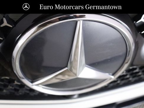 Used 2023 Mercedes-Benz GLC 300 4MATIC w/ AMG Line image 59