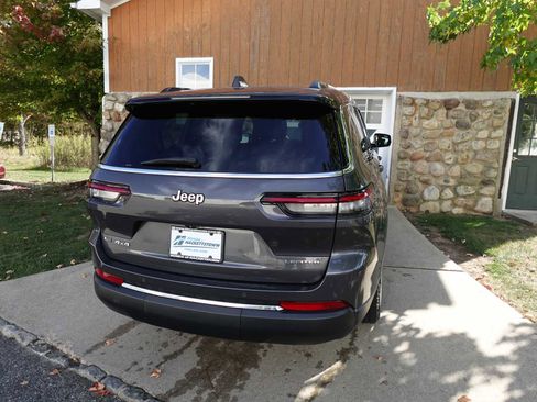 Used 2021 Jeep Grand Cherokee L Limited image 7